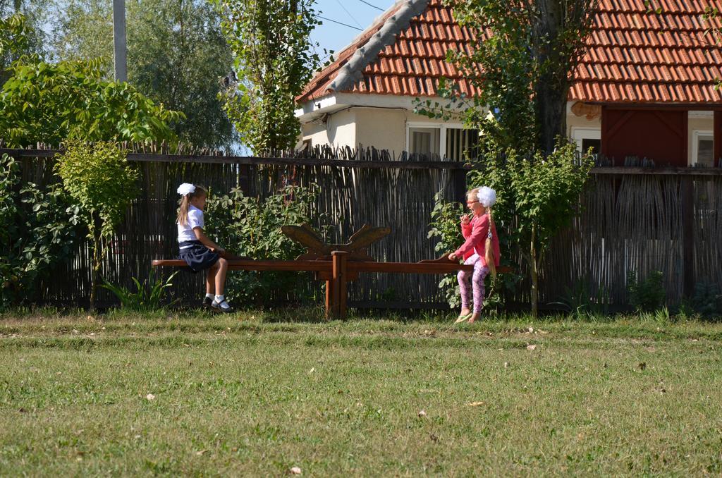 Pelican City Vâlcov Exterior foto